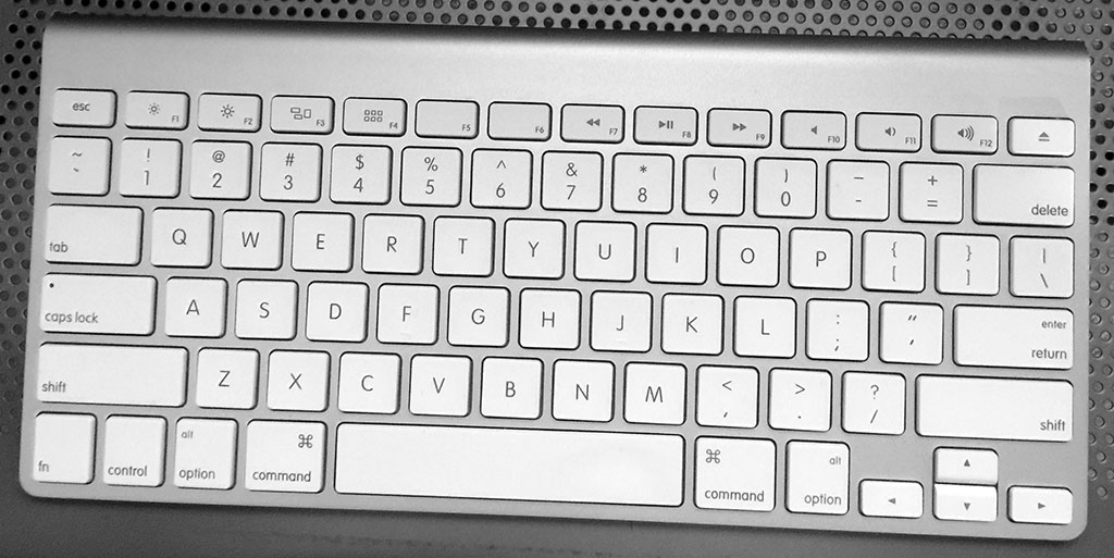 Apple Bluetooth Keyboard